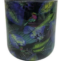 Květináč se vzorem ptáků a rostlin