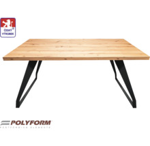 Jídelní stůl s dřevěnou deskou a kovovýma nohama