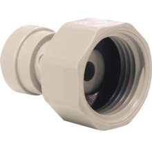 Šroubení trubky z plastu