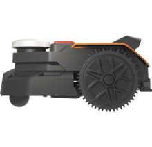 Boční pohled na robotickou sekačku