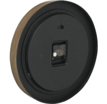 Zadní strana nástěnných hodin se strojkem a závěsem