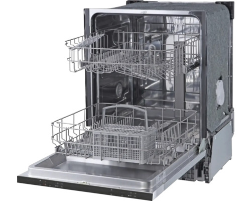 Otevřená myčka nádobí s koši na nádobí