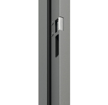 Detail ocelového nábytku s rukojetí a šrouby