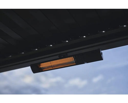 Nástěnný terasový ohřívač na stropě