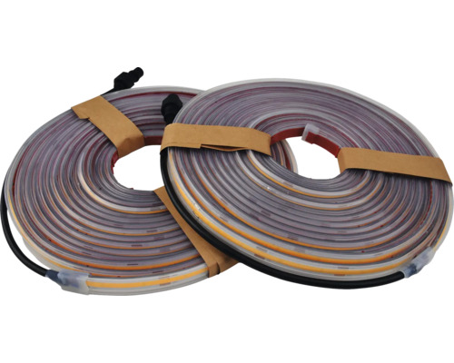 Dvě role LED pásků s kabelem a lepicí páskou