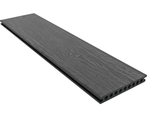 Terasa z plastu s kresbou dřeva