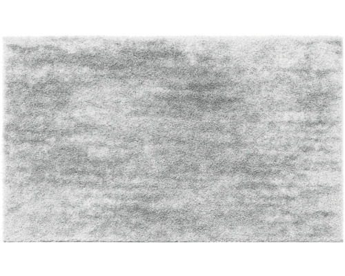 Šedý chlupatý koberec