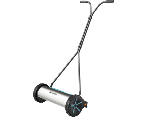 Ruční sekačka na trávu Gardena pro sekání trávníků