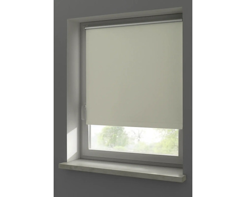 Okno s manuální roletou pro stínění