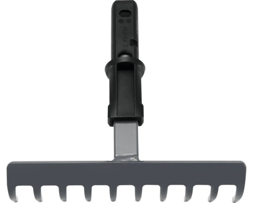 Zahradní hrábě z kovu a plastu