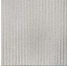 Plisovaná látka s vertikálními záhyby