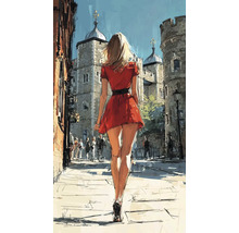 Ilustrace ženy v šatech kráčející po ulici v Londýně.