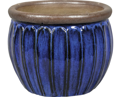 Modrý květináč s žebrovaným povrchem
