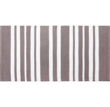 Koberec s pruhovaným vzorem