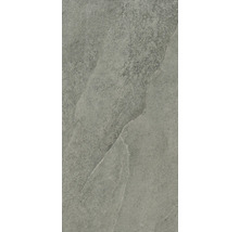 Detailní záběr šedé dlaždice s matným povrchem