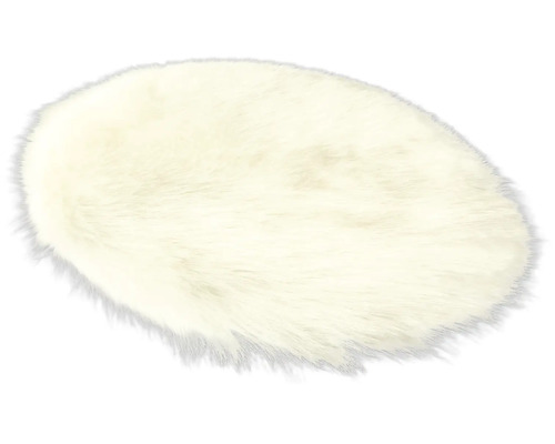 Měkký koberec ve vzhledu kožešiny