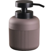 Dávkovač mýdla s vertikálním žebrováním