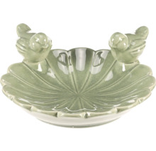 Keramická ptačí lázeň se dvěma figurkami ptáků