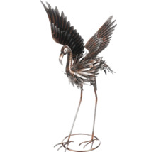 Dekorativní kovová soška jeřába s roztaženými křídly do zahrady