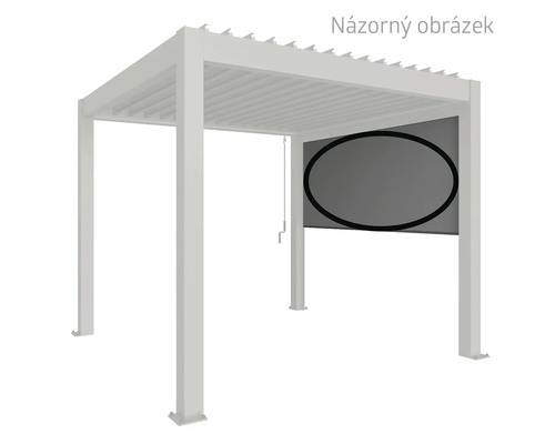 Volně stojící pergola s textilním bočním prvkem pro větší soukromí