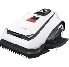 Robotická sekačka na trávu v bílé a černé barvě