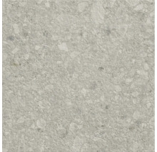 Šedá podlahová dlaždice se skvrnitým povrchem