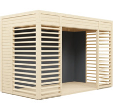 Dřevěný zahradní domek s lamelovými stěnami