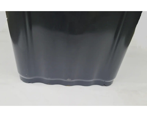 Detailní záběr plastového květináče