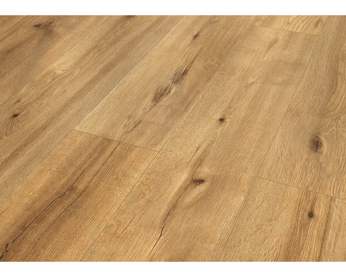 Detail laminátové podlahy s vzhledem dřeva