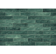 Obdélníkové obkládačky uspořádané ve vzoru cihlové zdi