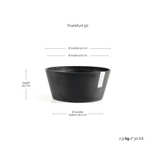 Květináč Ecopots Frankfurt 50, antracit, průměr 50 centimetrů, výška 25,7 centimetrů, objem 30,6 litru, z recyklovaného plastu.