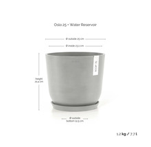 Květináč Ecopots Oslo 25 s rezervoárem na vodu a miskou, průměr 25 centimetrů, výška 21,4 centimetrů, objem 7,7 litru.