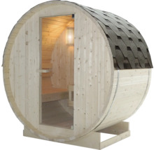 Sudová sauna ze dřeva se střešními šindeli a skleněnými dveřmi