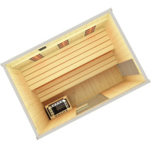 Vnitřní pohled na saunu s dřevěnými lavicemi a saunová kamna