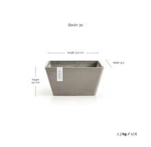 Květináč Ecopots Berlin 30 s rozměry délka 31,2 centimetrů, hloubka 31,2 centimetrů, výška 15,7 centimetrů a objemem 10 litrů.
