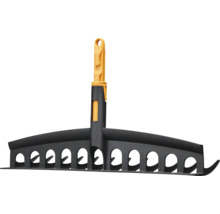 Plastové hrábě s rukojetí