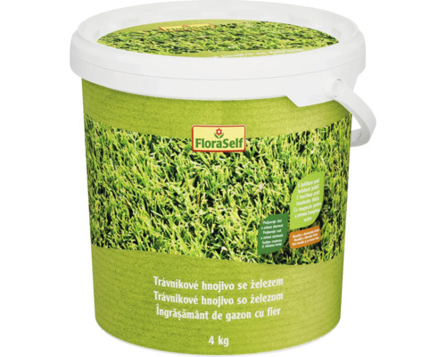 Travníkové hnojivo se železem v kbelíku