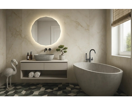 Koupelna s vanou, umyvadlem, zrcadlem s osvětlením a dekoracemi