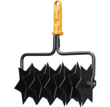 Zahradní nástroj s hvězdicovými koly a rukojetí