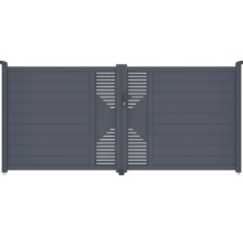 Šedá zahradní branka s horizontálními lamelami a ozdobnými výřezy