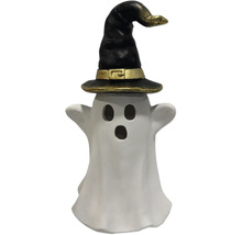 Duch s kloboukem čarodějnice jako halloweenská dekorace