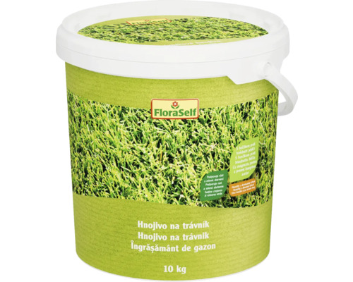 Hnojivo na trávník v kbelíku o hmotnosti 10 kilogramů