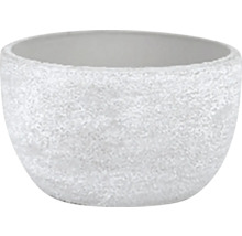 Bílý kulatý květináč se strukturovaným hrubým povrchem v miskovitém tvaru.