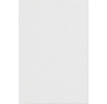 Bílá obdélníková dlaždice s hladkým povrchem.