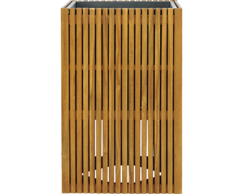 Květináč z dřevěných latí