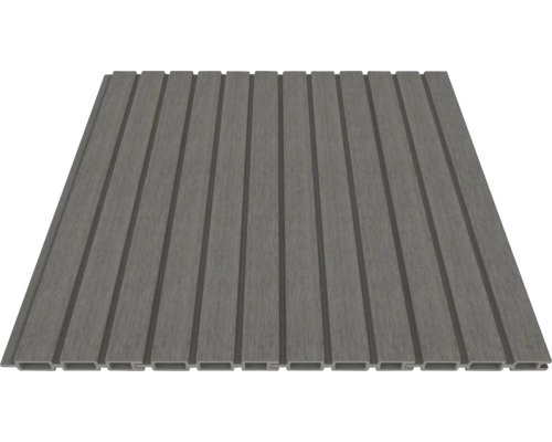 Terasa z plastu s vroubkovaným povrchem