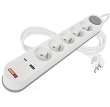 Prodlužovací kabel se čtyřmi zásuvkami a dvěma USB porty