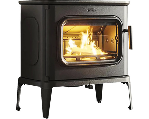 Kamna na dřevo s prosklenými dvířky a hořícím dřevem