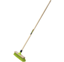 Koště na ulice s dřevěnou násadou a štětinami