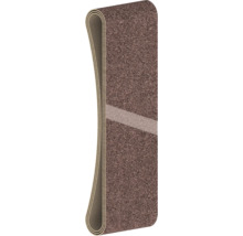 Hnědý koberec s textilní strukturou a protiskluzovou podložkou